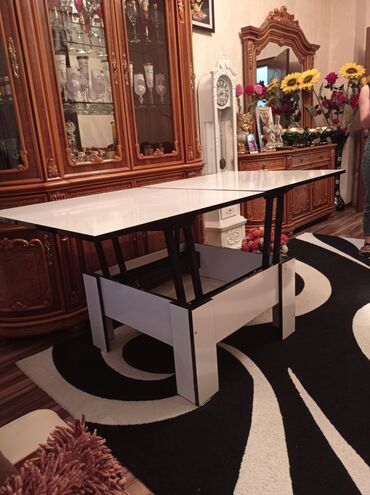 Qonaq masası, İşlənmiş, Açılan, Dördbucaq masa, Türkiyə