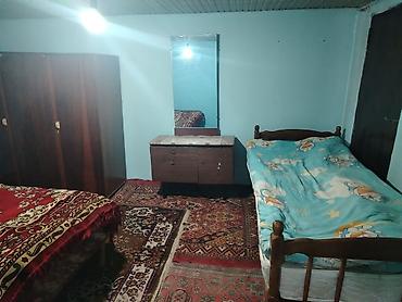 Həyət evləri və villalar: Kirayə verilir: sadə, mebellə təchiz olunmuş kiçik həyət evi - — 5