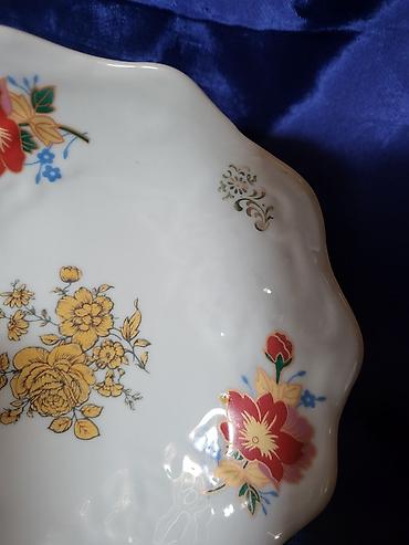 Stare vaze i dekor: Porcelanska nova,vintaz bombonijera. Porcelanska bombonijera,sve na — 7