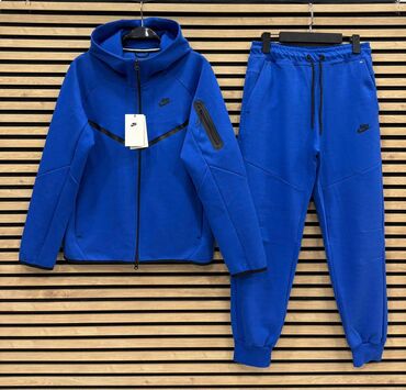 Trenerke: Komplet, 2XL (EU 56), L (EU 52), M (EU 50), Nike, bоја - Šareno, Flis — 2