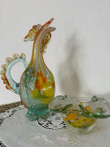 Стаканы: Кувшин - петушок из цветного гутного стекла с вазочкой