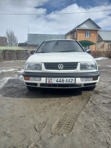 Продажа авто: Volkswagen Vento: 1992 г., 1.8 л, Механика, Бензин