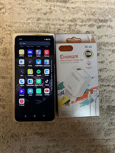 quba telfonlar: Oppo A3, 256 GB, rəng - Qara, Face ID — 6