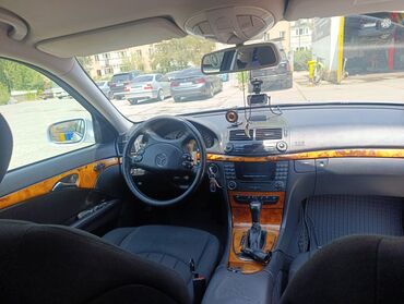 продаю авто мерс: Mercedes-Benz E-Class: 2006 г., 3 л, Типтроник, Бензин, Седан
