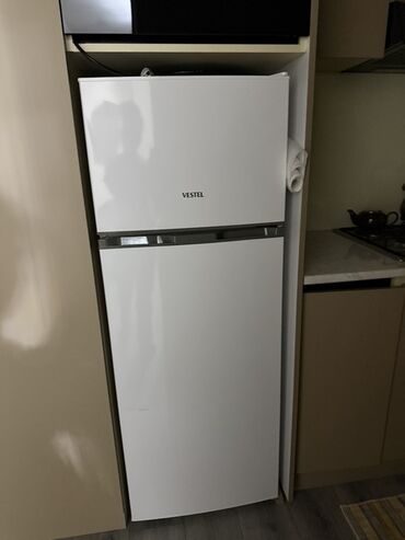 Plitələr və bişirmə panelləri: 2 qapılı Vestel Soyuducu Satılır, rəng - Ağ