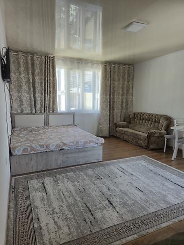 сдаю цокольное: 1 комната, 35 м², Элитка, 3 этаж — 4