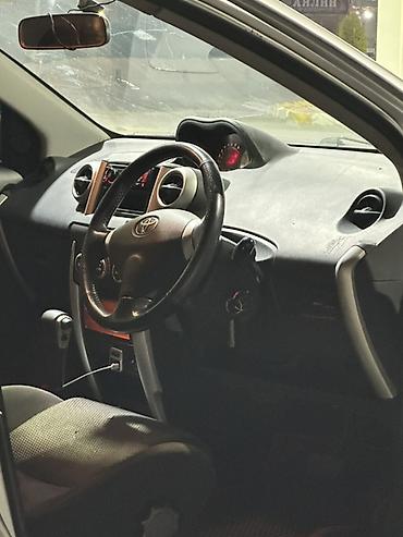 Toyota: Toyota Ist: 2004 г., 1.5 л, Автомат, Бензин, Хэтчбэк — 5