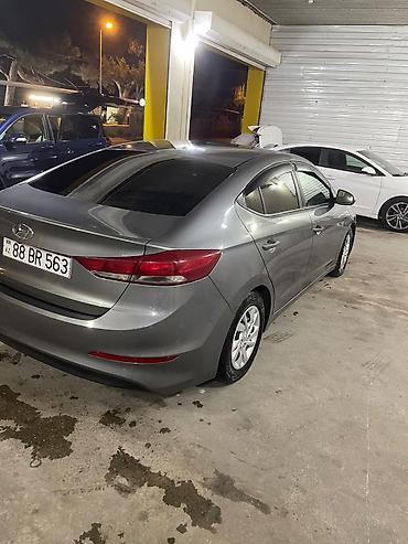 hyundai elantra diffuser: Hyundai Elantra: 2 l | 2018 il Sedan — 3