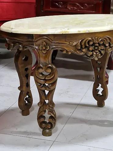 120 cm: Stilski sto (ovalni) drvo - mermer Dobro stanje Sirina 70 cm Dubina — 4