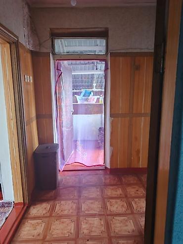 Продажа коттеджей и домов: Продаю дом. По ул Жаштык. Цена договорная. Обращаться по телефону или at lalafo.kg — 7 Продажа коттеджей и домов: Продаю дом. По ул Жаштык. Цена договорная. Обращаться по телефону или — 7