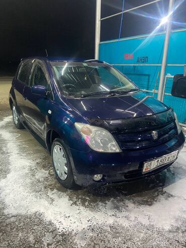 тойота сивик: Toyota ist: 2004 г., 1.3 л, Автомат, Бензин, Седан