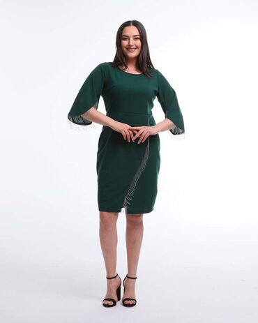 Haljine: Haljine za punije dame 
Cena 2999 din
Veličine XL, 2XL, 3XL, 4XL na lalafo.rs — 20 Haljine: Haljine za punije dame 
Cena 2999 din
Veličine XL, 2XL, 3XL, 4XL — 20