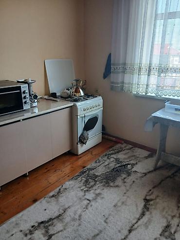 Həyət evləri və villaların satışı: 6 otaqlı, 400 kv. m, Kredit yoxdur, Orta təmir — 16