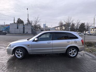 Mazda: Mazda 323: 2003 г., 1.6 л, Механика, Бензин, Хэтчбэк