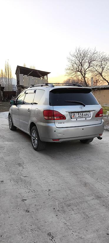 Toyota: Toyota Ipsum: 2002 г., 2.4 л, Автомат, Бензин, Минивэн — 3