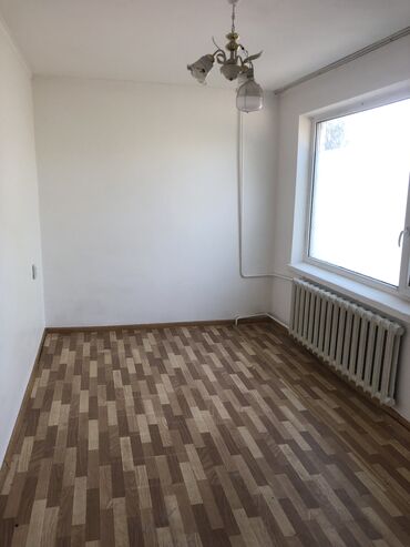 дом на иссык куле купить: 3 комнаты, 51 м², 104 серия, 1 этаж, Косметический ремонт