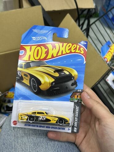 Xodunoklar: Hot wheels lər 5 manatdan başlayan qiymətlərlə