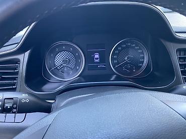 Транспорт: Hyundai Elantra: 2 л | 2019 г. Седан — 9