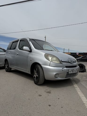 211 е500: Toyota Funcargo: 2000 г., 1.5 л, Автомат, Бензин, Хетчбек