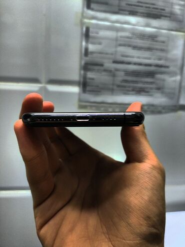 айфон оригинал: IPhone Xs Max, Б/у, 64 ГБ, Space Gray, Защитное стекло, Чехол, 82 %