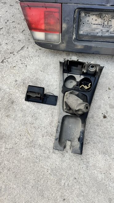 Другие детали кузова: Разбор Mazda 626 GE (седан/хэтчбек, 1996 г). В наличии оригинальные — 16