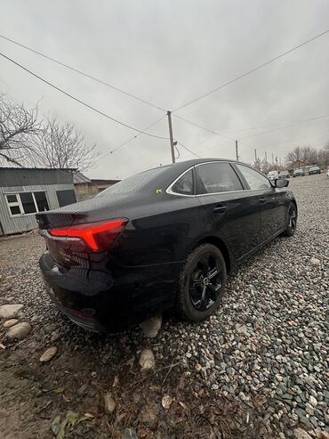 Roewe: Roewe Ei6: 2020 г., 1.5 л, Вариатор, Гибрид, Седан — 7