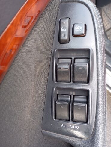 Toyota: Toyota Avensis: 2003 г., 1.8 л, Автомат, Бензин, Универсал — 8