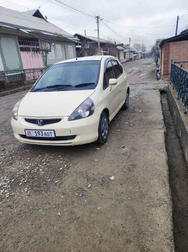 Honda: Honda Fit: 2004 г., 1.3 л, Вариатор, Бензин, Хэтчбэк