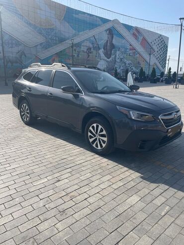 срочно в связи с переездом: Subaru Outback: 2020 г., 2.5 л, Автомат, Бензин, Кроссовер