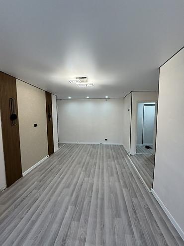 седьмое небо: 3 комнаты, 55 м², 3 этаж, Свежий ремонт — 1