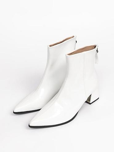 moon boots 27 30: 🔥 Ove bele lepotice sa crnim đonom i rajsferšlusom na pozadini donose — 1