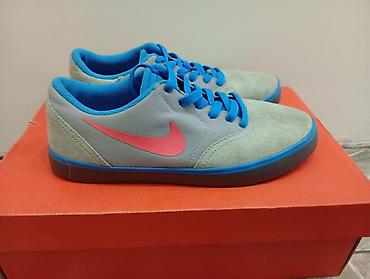 i xxl: Nike muške patike br.39,gaziste 24,5 cm,odlicno stanje - Model — 1