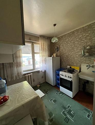 Продажа квартир: 1 комната, 35 м², 5 мкр 104 серия, 2 этаж, Косметический ремонт — 3