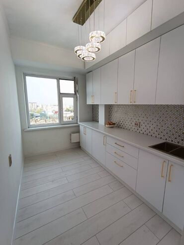 продаю дом раздольное: 3 комнаты, 65 м², Индивидуалка, 9 этаж, Евроремонт