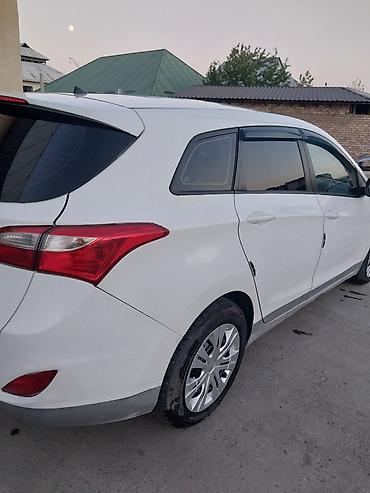 geely monjaro белый: Hyundai i30: 2016 г., 1.6 л, Механика, Бензин, Универсал — 2