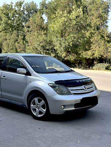 Toyota Ist: 2003 г., 1.3 л, Автомат, Бензин, Хэтчбэк — 9