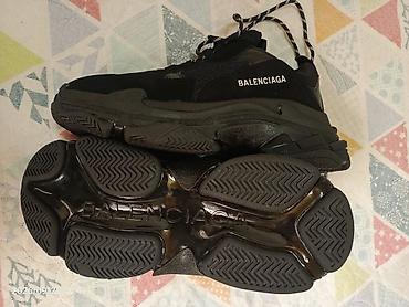 Digər idman və istirahət malları: Balenciaga Triple S. Rəsmi saytda $1200, eBuy da $860, mən konkret — 7