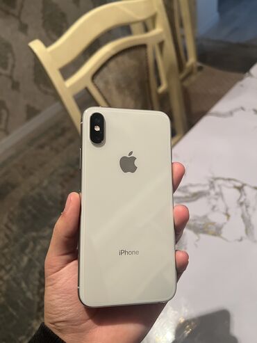 Apple iPhone: IPhone Xs, Б/у, 64 ГБ, Белый, Защитное стекло, 73 %