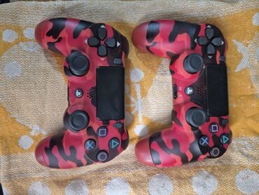 meta quest 2 qiymeti: Salam 2 eded joystick satilir noutbuk pc playstation her birine