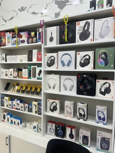 Digər mağaza avadanlığı: Hazır biznes təclili satılır! Xaricə köçdüyüm üçün satılır. Dəyərindən -da lalafo.az — 8 Digər mağaza avadanlığı: Hazır biznes təclili satılır! Xaricə köçdüyüm üçün satılır. Dəyərindən — 8