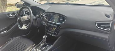 bmw 1 серия 130i at: Hyundai Ioniq: 1.6 l | 2018 il Sedan