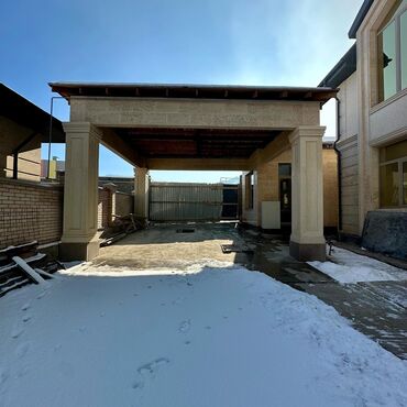 Продажа домов: Дом, 650 м², 6 комнат, Риэлтор — 2