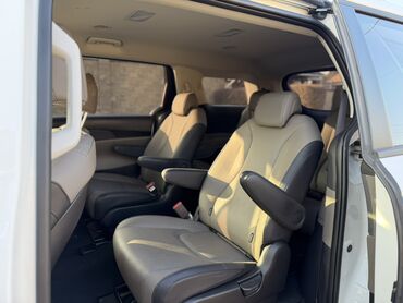 Kia: Kia Carnival: 2024 г., 3.5 л, Автомат, Бензин, Минивэн — 7