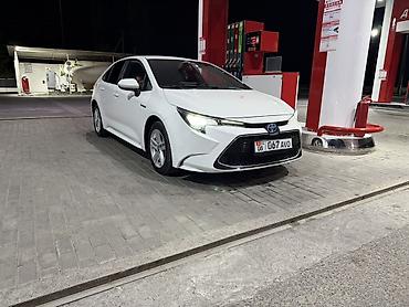хундай аванте 1: Toyota Corolla: 2021 г., 1.8 л, Автомат, Гибрид, Седан — 4