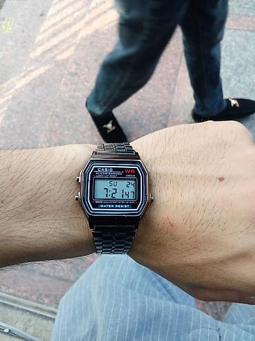 Casio rəqəmsal qol saatı – klassik A seriyası üslubunda
