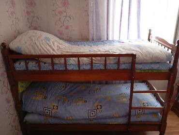 İkimərtəbəli uşaq çarpayıları: Oğlan və qız üçün, İşlənmiş, Çarpayı, Matras ilə, Siyirməsiz, Taxta