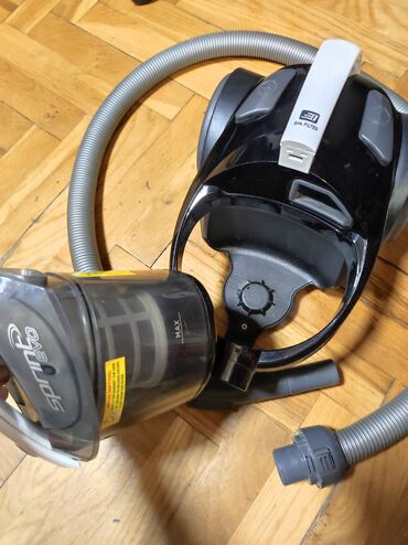 Klasični usisivači: Usisivač marke Hoover, model Sprint Evo, dizajniran za efikasno — 9