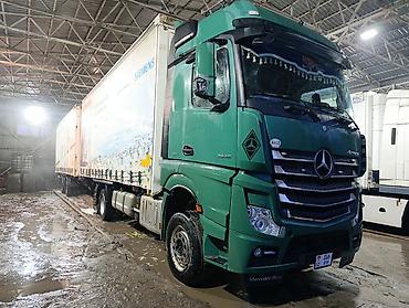 Тягачи: Тягач, Mercedes-Benz, 2014 г., Шторный — 2