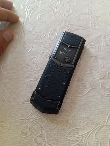 Vertu Constellation, цвет - Черный, Кнопочный