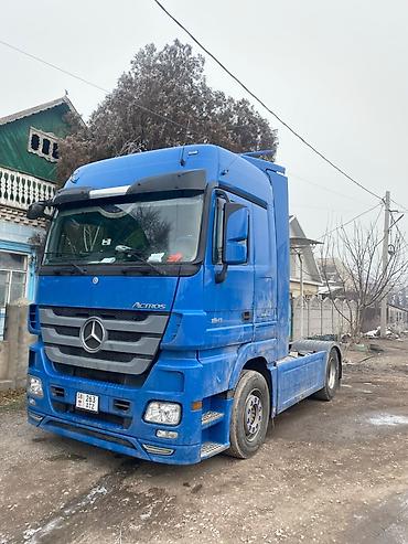 яди мото: Тягач, Mercedes-Benz — 2